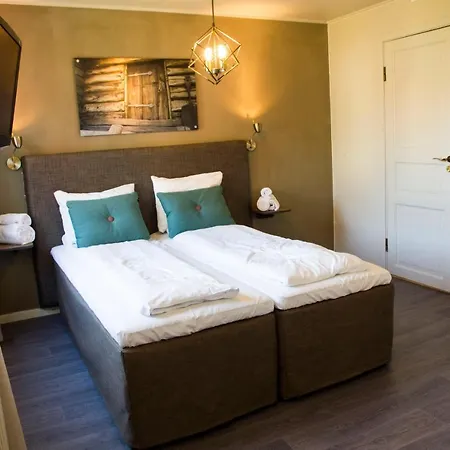 Turistsenter Budget Hotel 3*