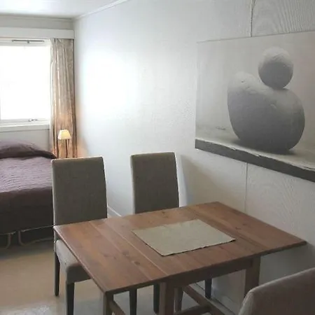 Turistsenter Budget Hotel 3*