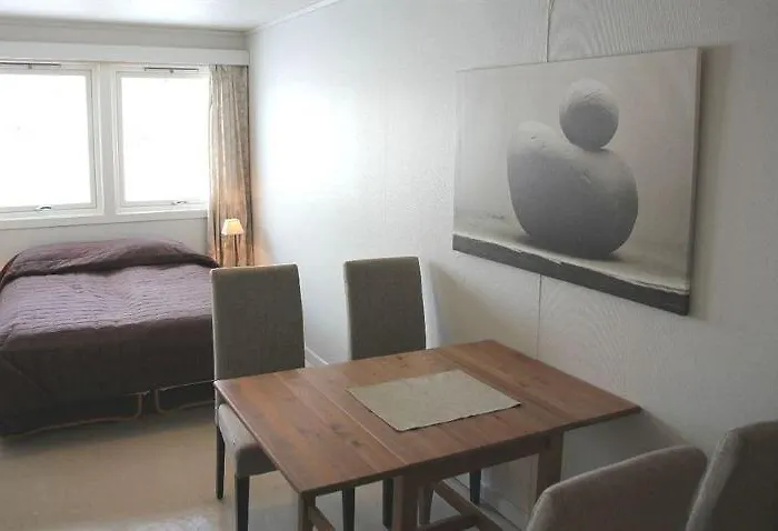 Turistsenter Budget Hotell 3*